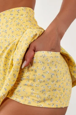 Cloud II™ Flutter Skort - Sunny Microfloral