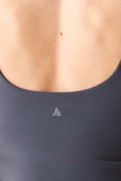 Cloud II™ Scoop Tank - Iron