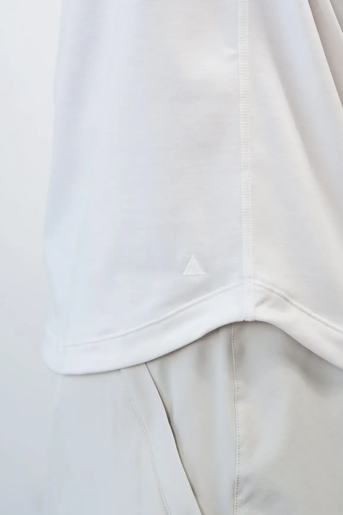Vitality Adapt® Tee - Ash