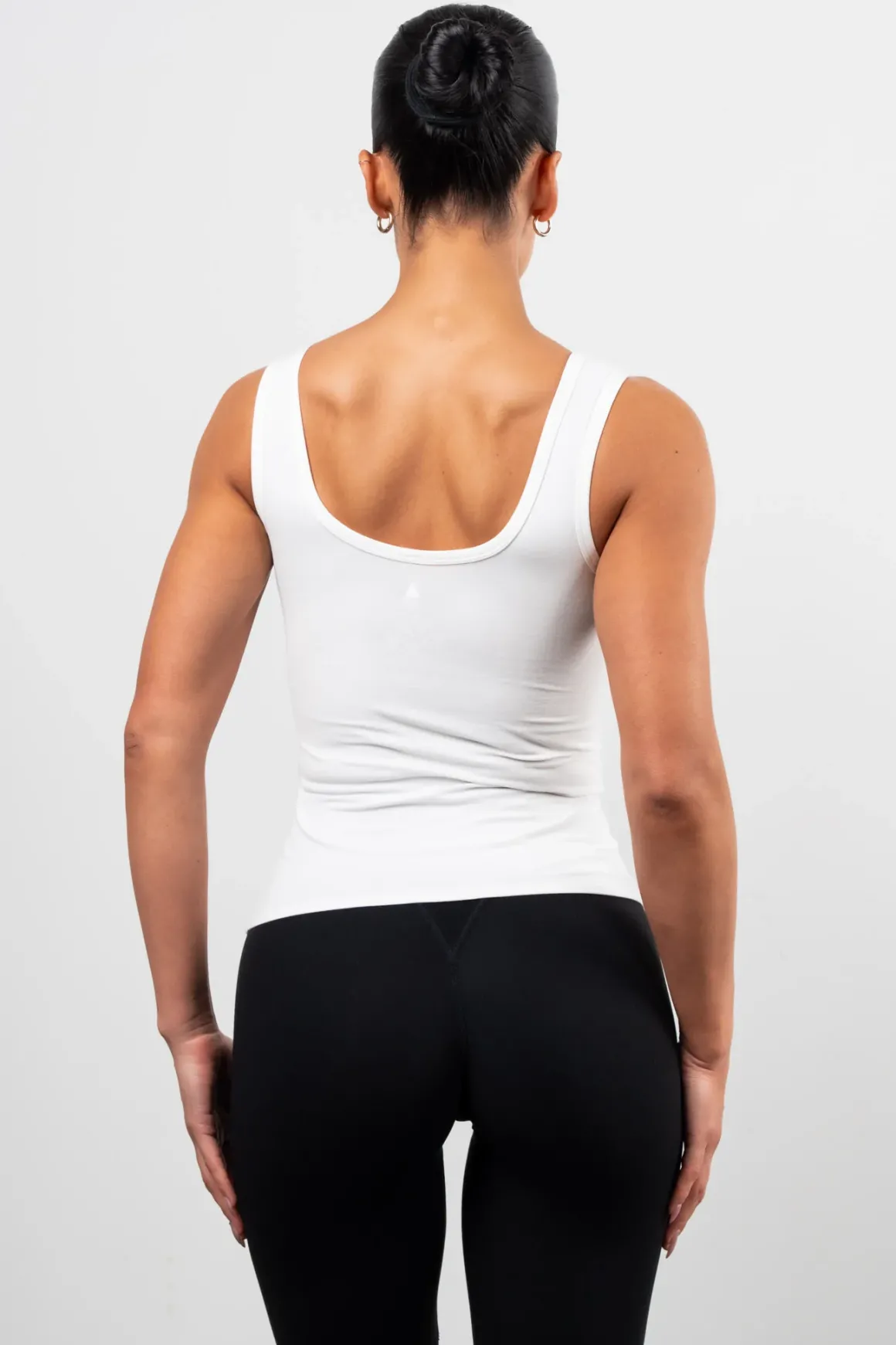 Vitality Basis® U Tank - Snow