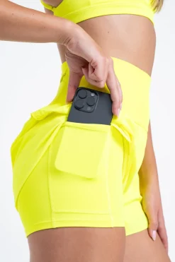 Vitality Breeze® Train Short - Neon Yellow