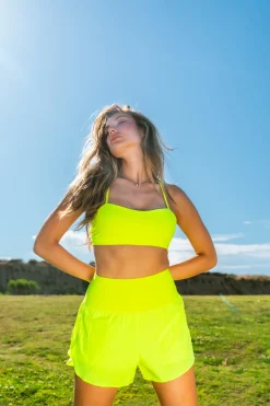 Vitality Breeze® Train Short - Neon Yellow