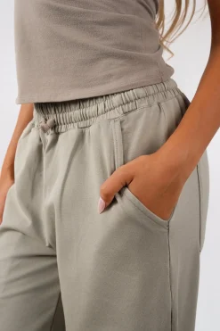 Vitality Essence Weekend Pant - Hazelnut