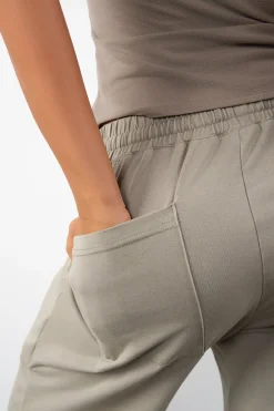 Vitality Essence Weekend Pant - Hazelnut