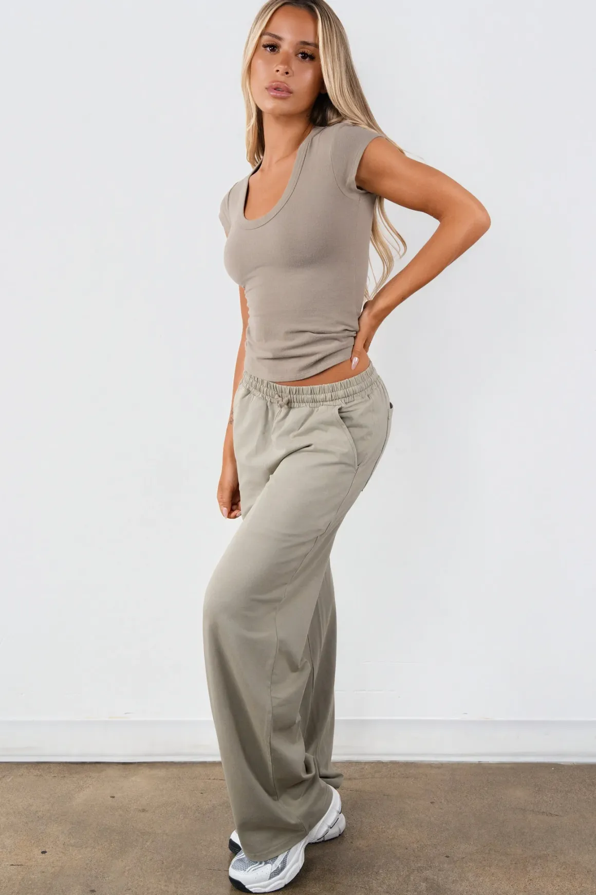 Vitality Essence Weekend Pant - Hazelnut