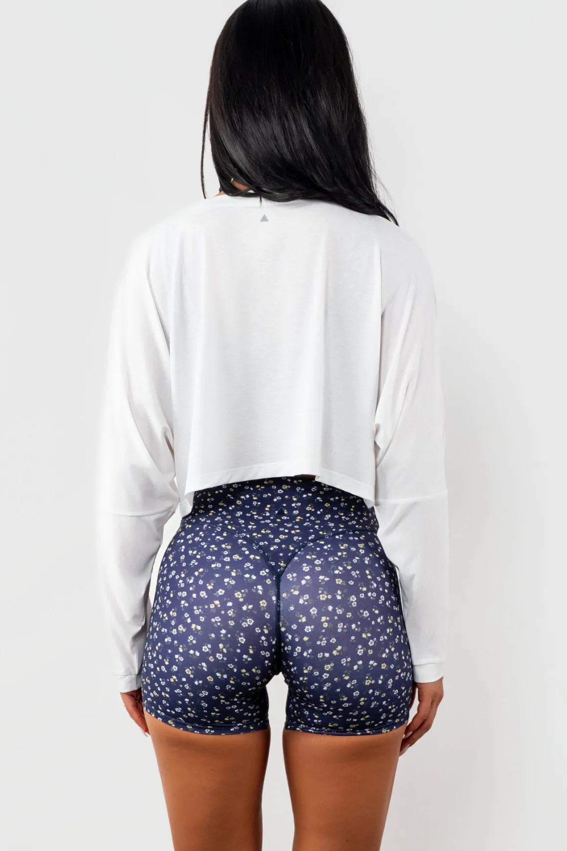 Vitality Flow Crop Long Sleeve - Snow