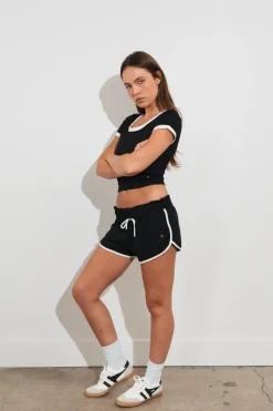 Vitality Motive® Dolphin Short - Midnight Contrast