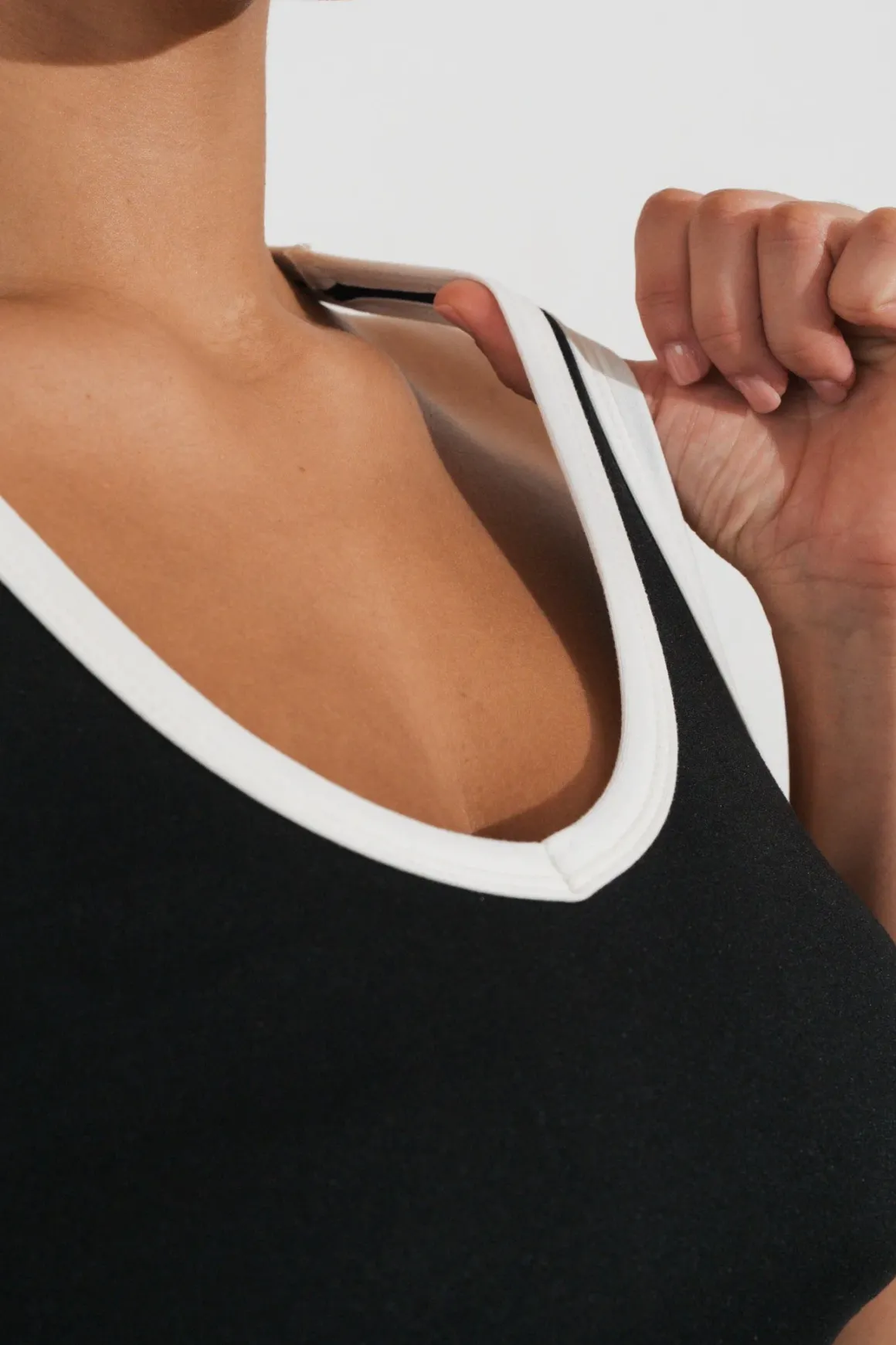 Vitality Motive® Racer Tank - Midnight Contrast