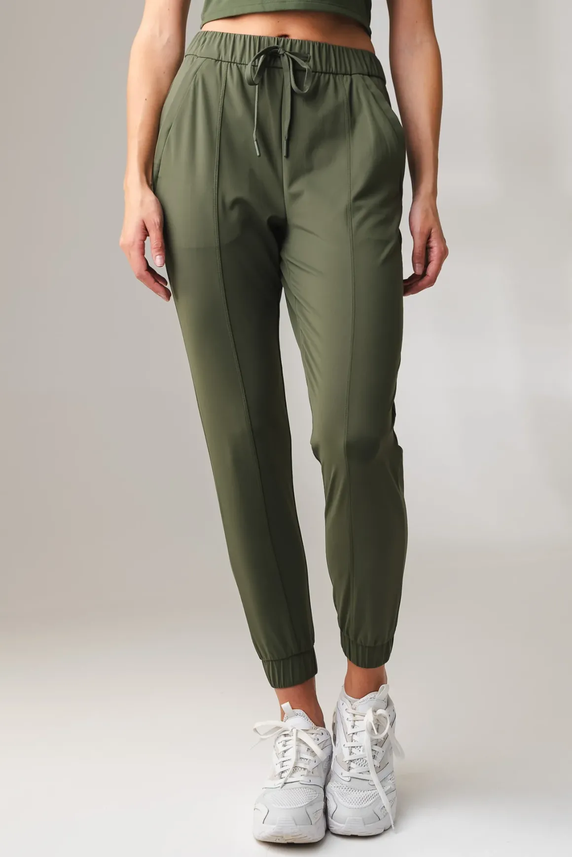 Vitality Nomad® Jogger - Olive