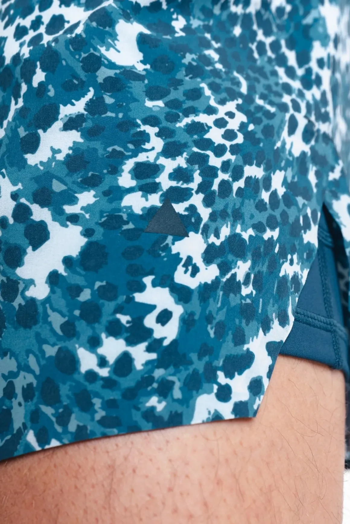 Vitality Prime® Sport Short 5" - Marine Feline