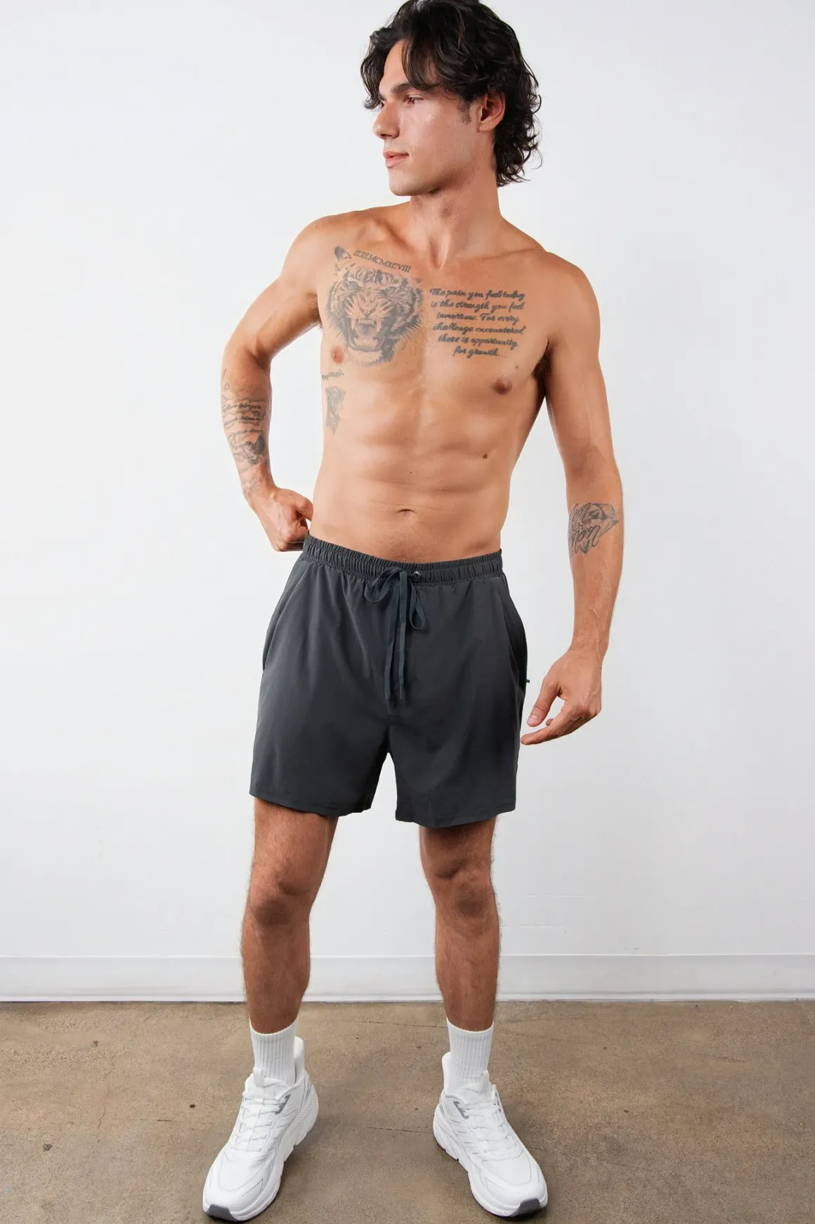 Vitality Prime® Train Short 5" - Carbon
