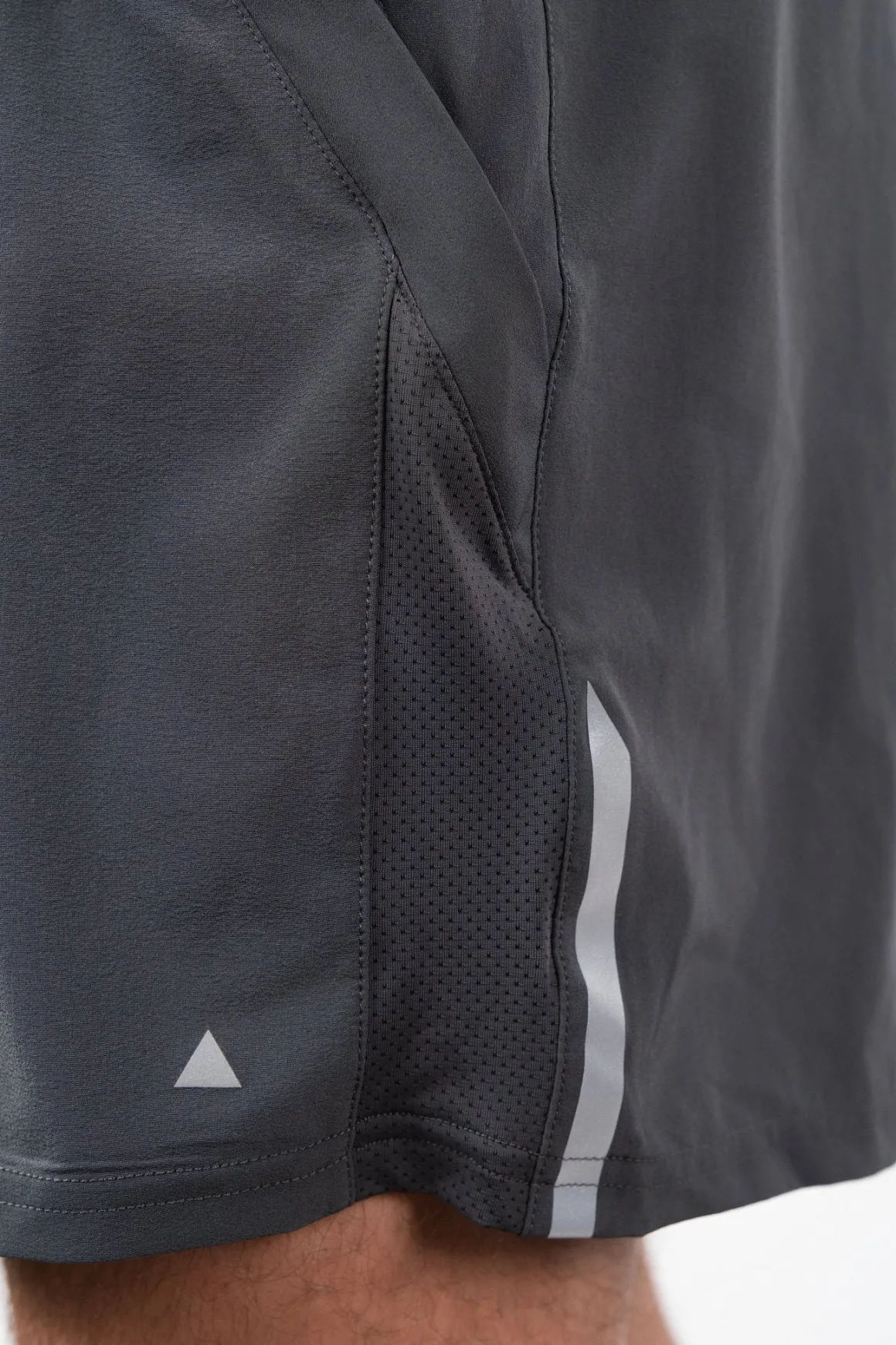 Vitality Prime® Train Short 5" - Carbon