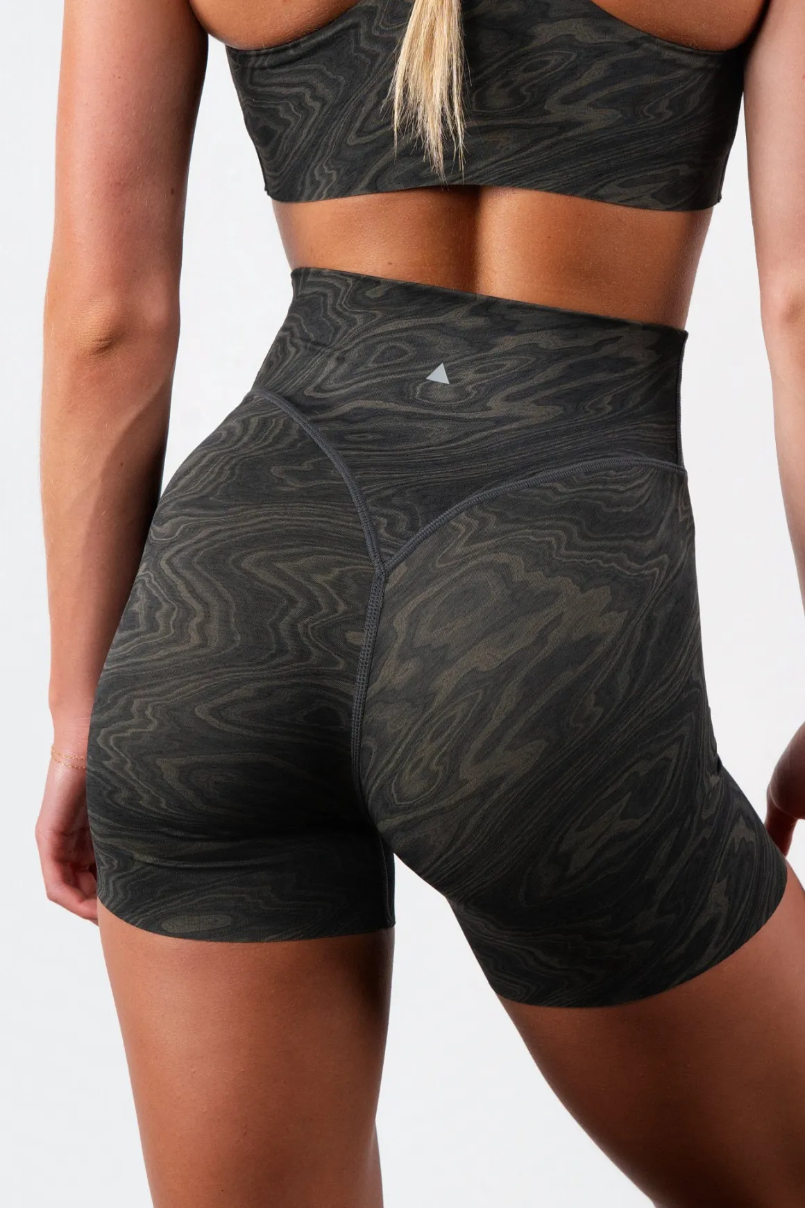 Vitality Pulse® Volley Short - Woodgrain