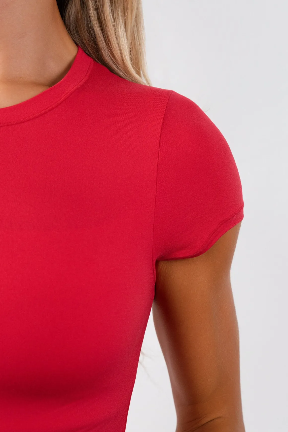 Vitality Sportlite Tee - Cherry